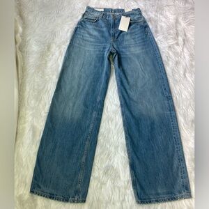 Zara Feminine tapered Light BlueDenim Jeans  high rise full length